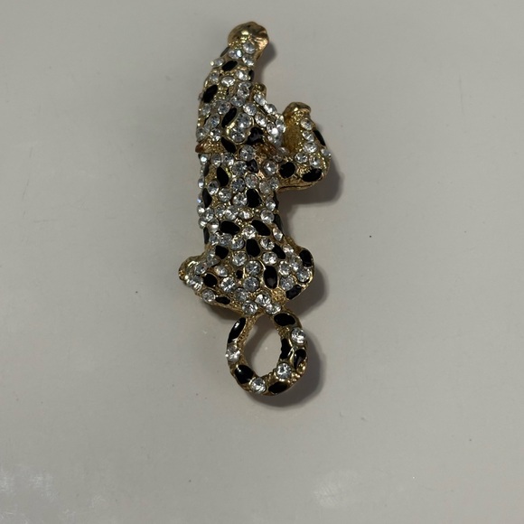 Betsey Johnson Leopard Necklace (Just the Pendant) - Picture 4 of 5